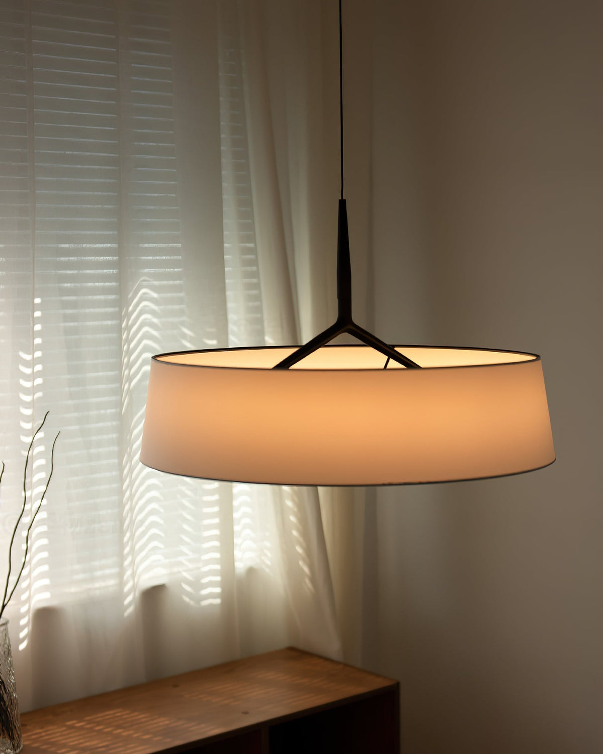 Witte stoffen trommelhanglamp — Zwart, diameter van 45 cm