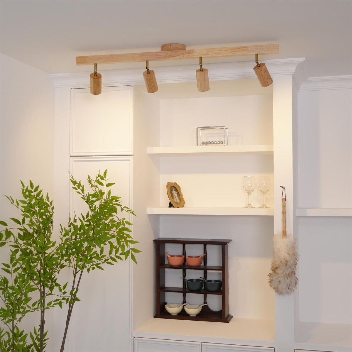 Veril Strahler für Schienensysteme aus Naturholz