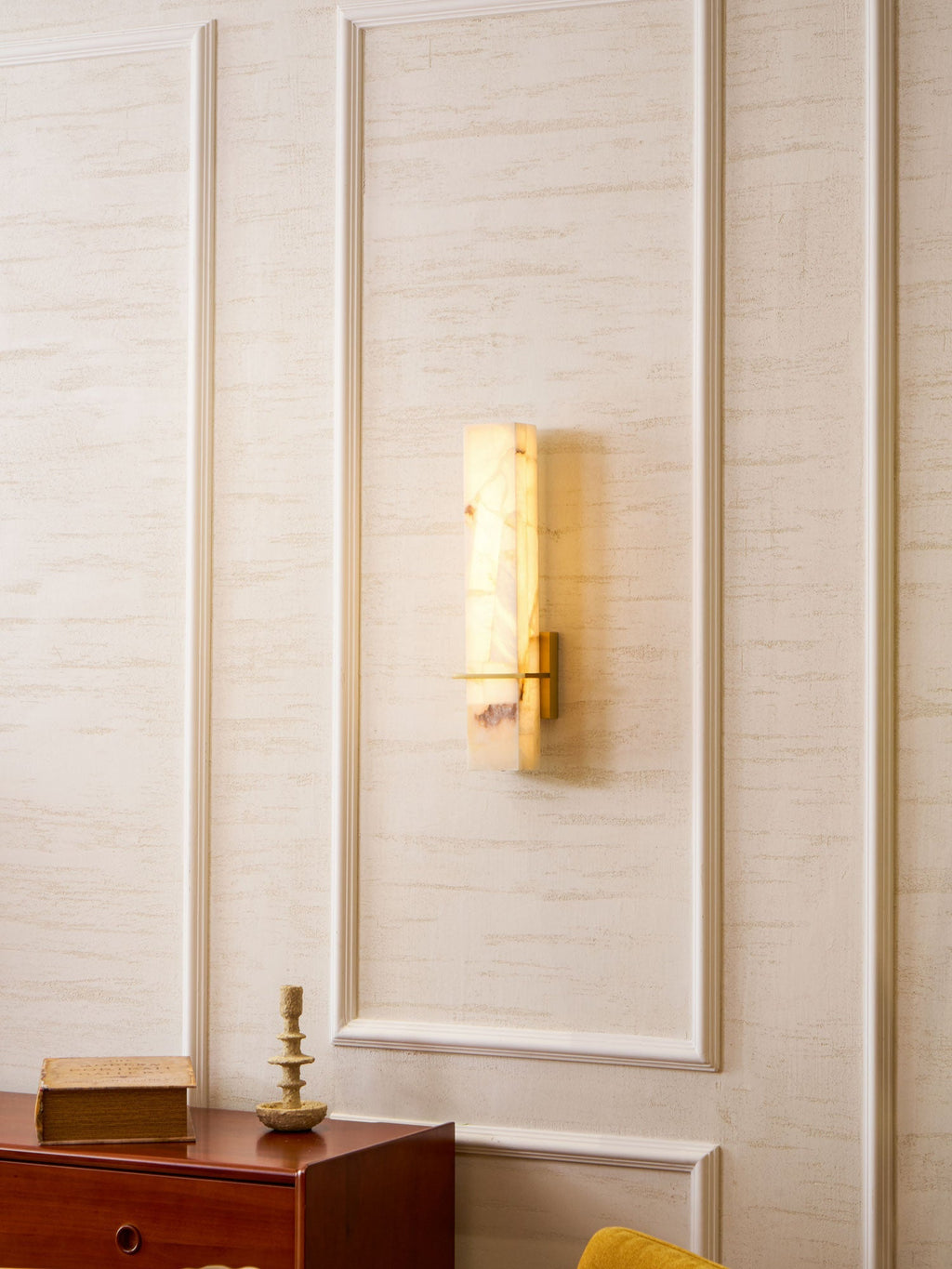 Milan rechteckige Alabaster-Wandleuchte — Moderne Silhouette