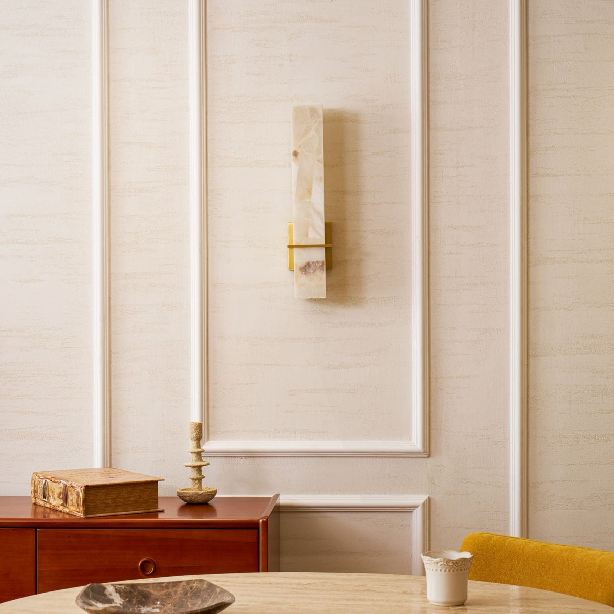 Milan rechteckige Alabaster-Wandleuchte — Moderne Silhouette