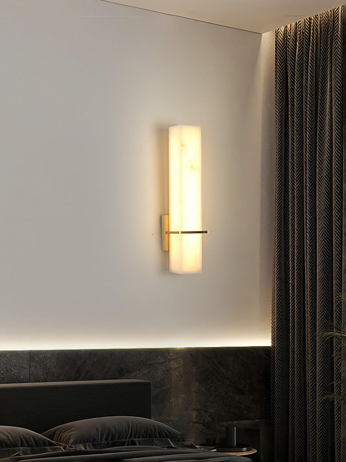 Milan rechteckige Alabaster-Wandleuchte — Moderne Silhouette