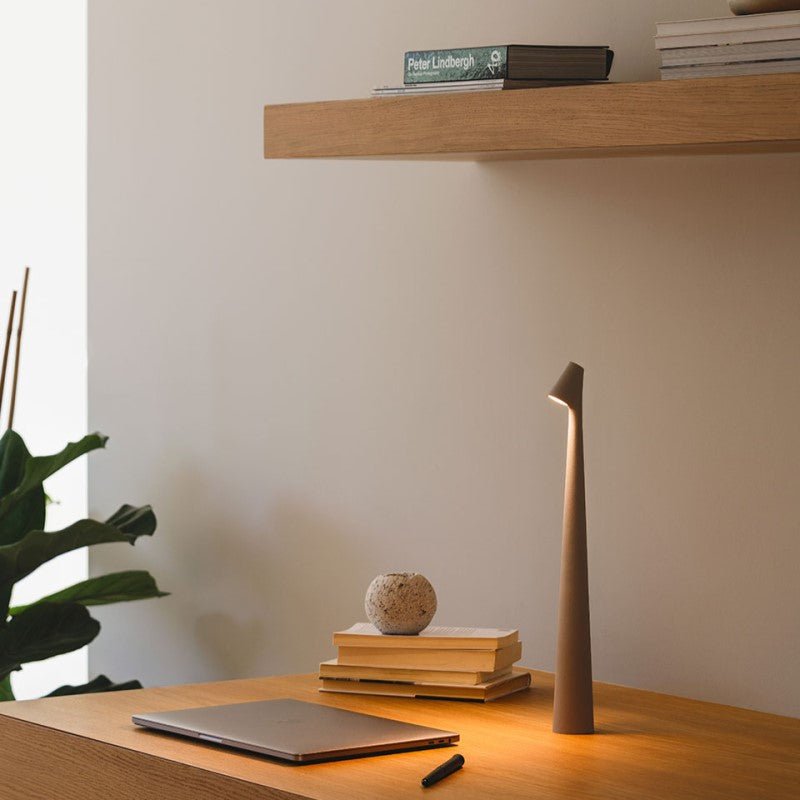Minimalistyczna lampa stołowa LED – minimalistyczna lampa punktowa