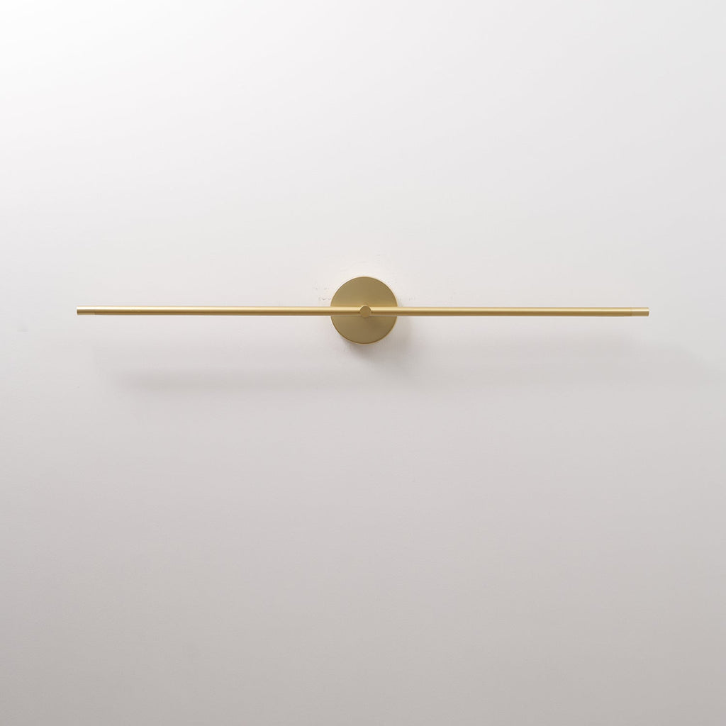 Podłączana liniowa lampa ścienna LED — minimalistyczny smukły design