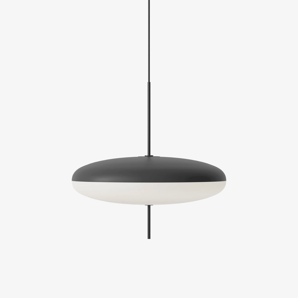 Minimalistische Pendelleuchte mit Opalglasschirm