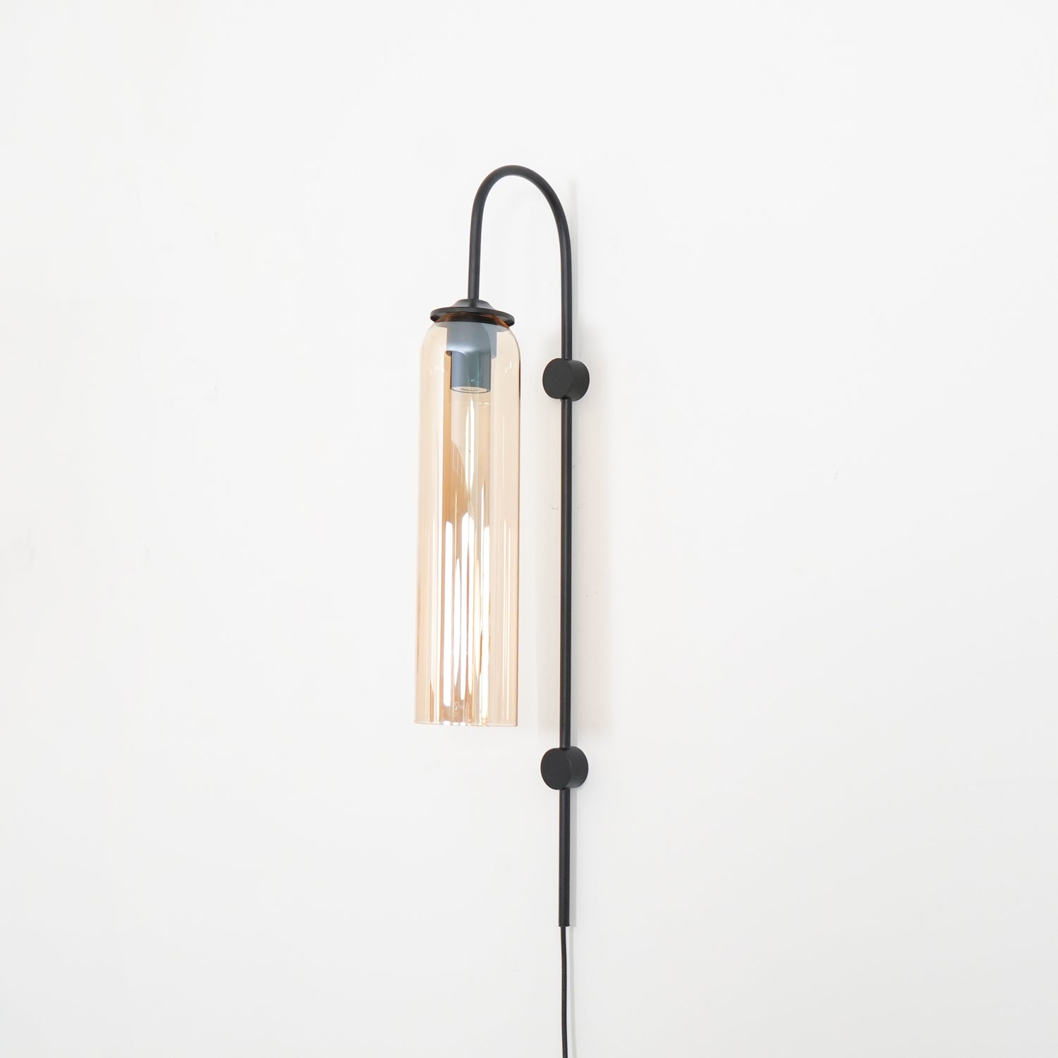 Stecker-Wandleuchte aus Glas, moderne zylindrische Form