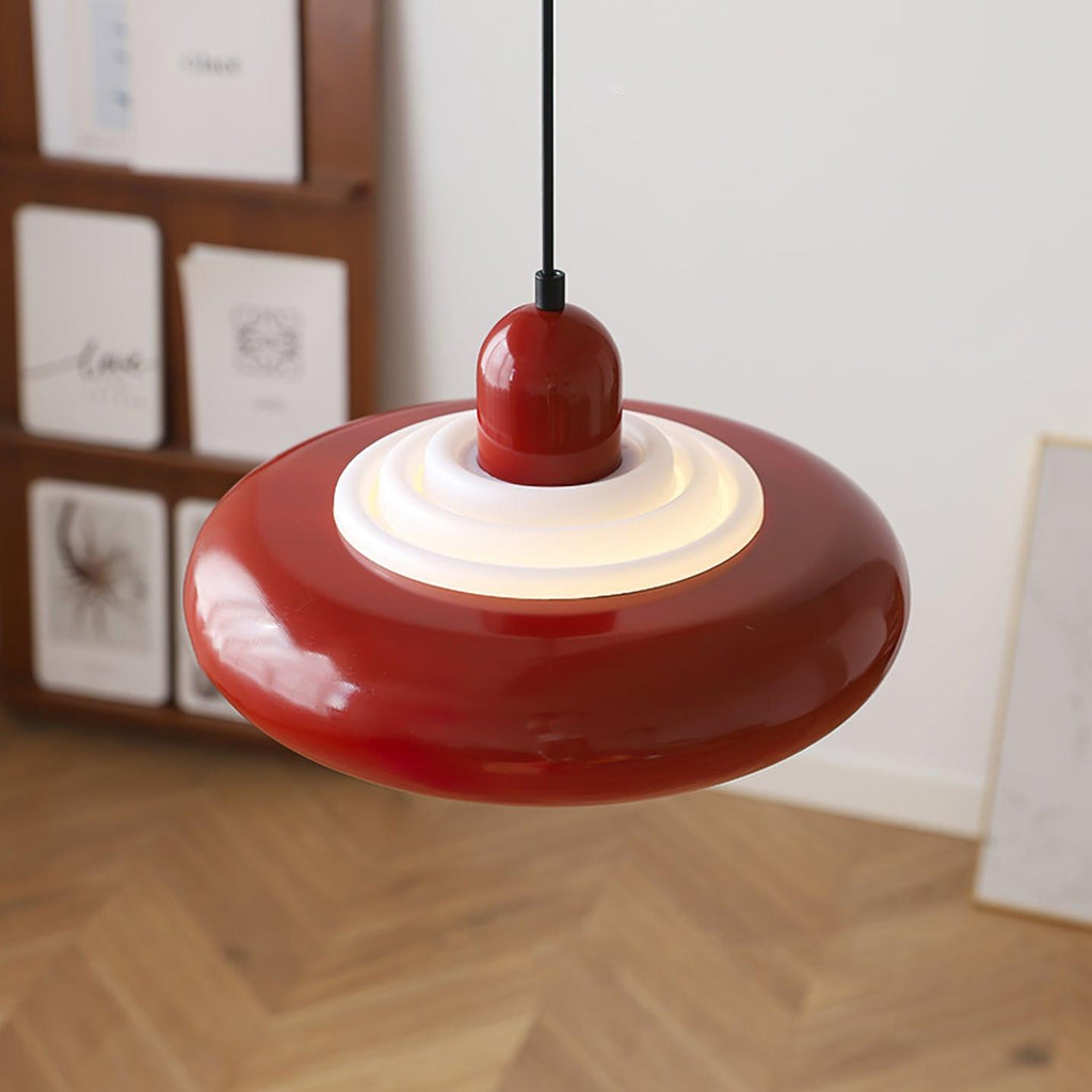 Kirrea metall- og akrylpendel naturlig eleganse