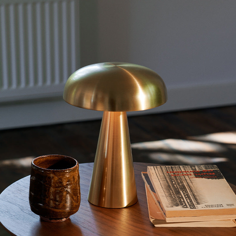 Kirra Minimal Desk Lamp | Orntli