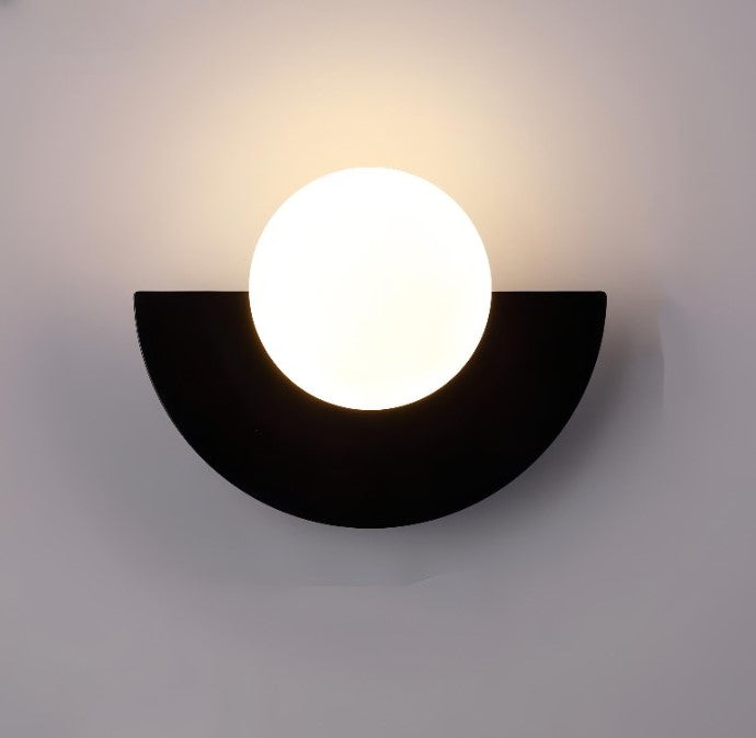 Novara Semicircular Wall Light | Orntli