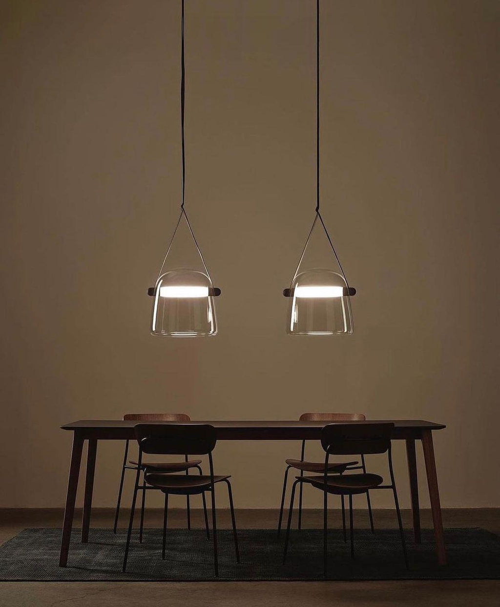 Candeeiro suspenso Penumbra — LED tubular