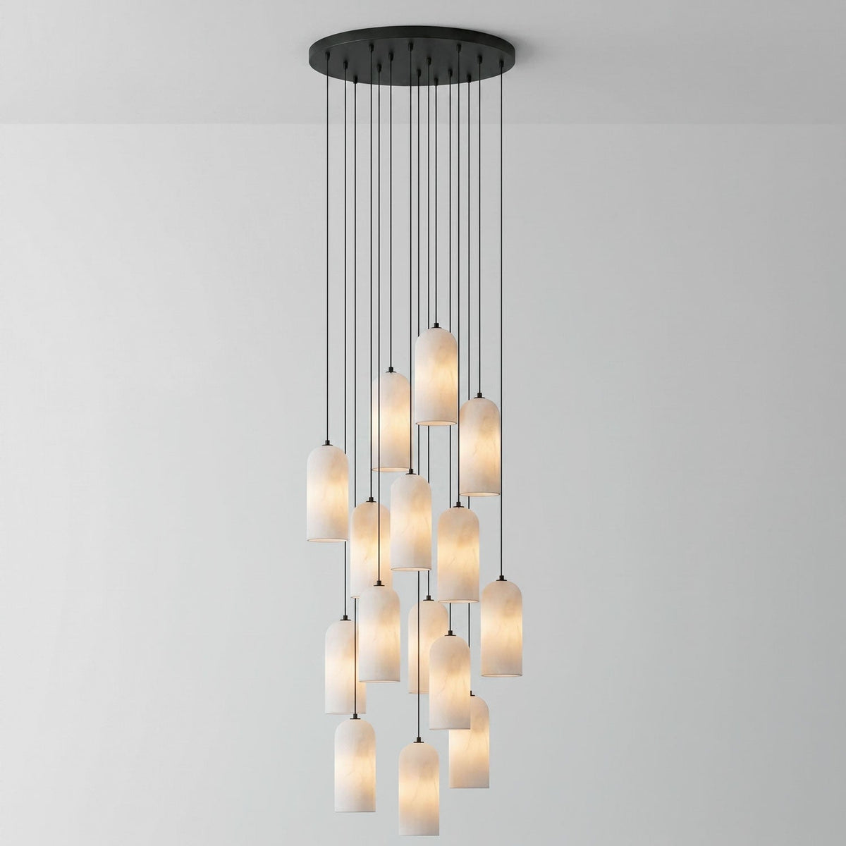 Monty Pendelleuchte aus Alabaster mit geflochtenem Kabel