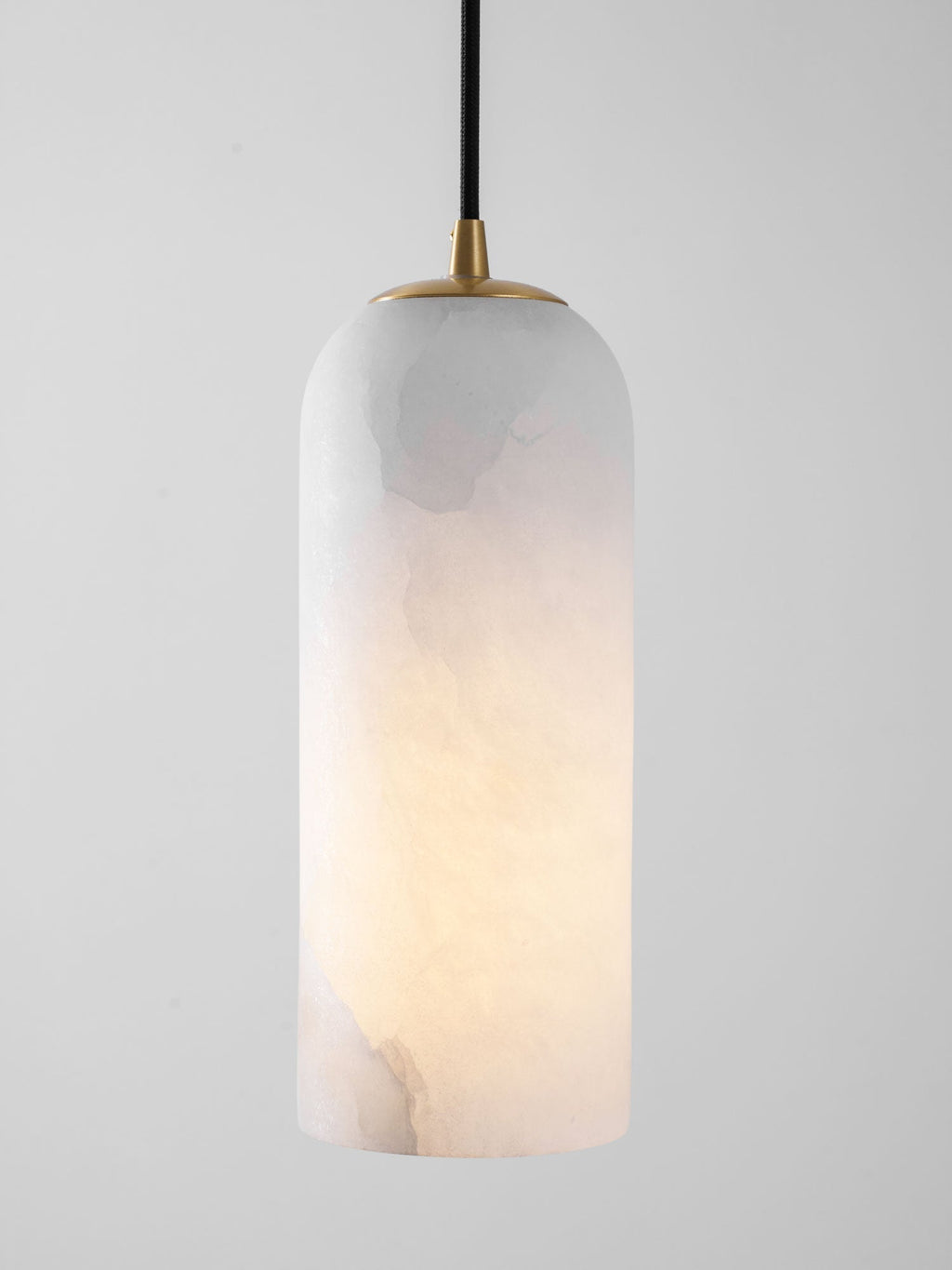 Monty Pendelleuchte aus Alabaster mit geflochtenem Kabel