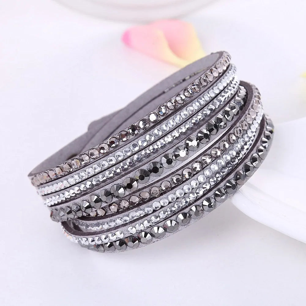 Pulseira Envolvente de Cristais Cintilantes em Camadas de Strass