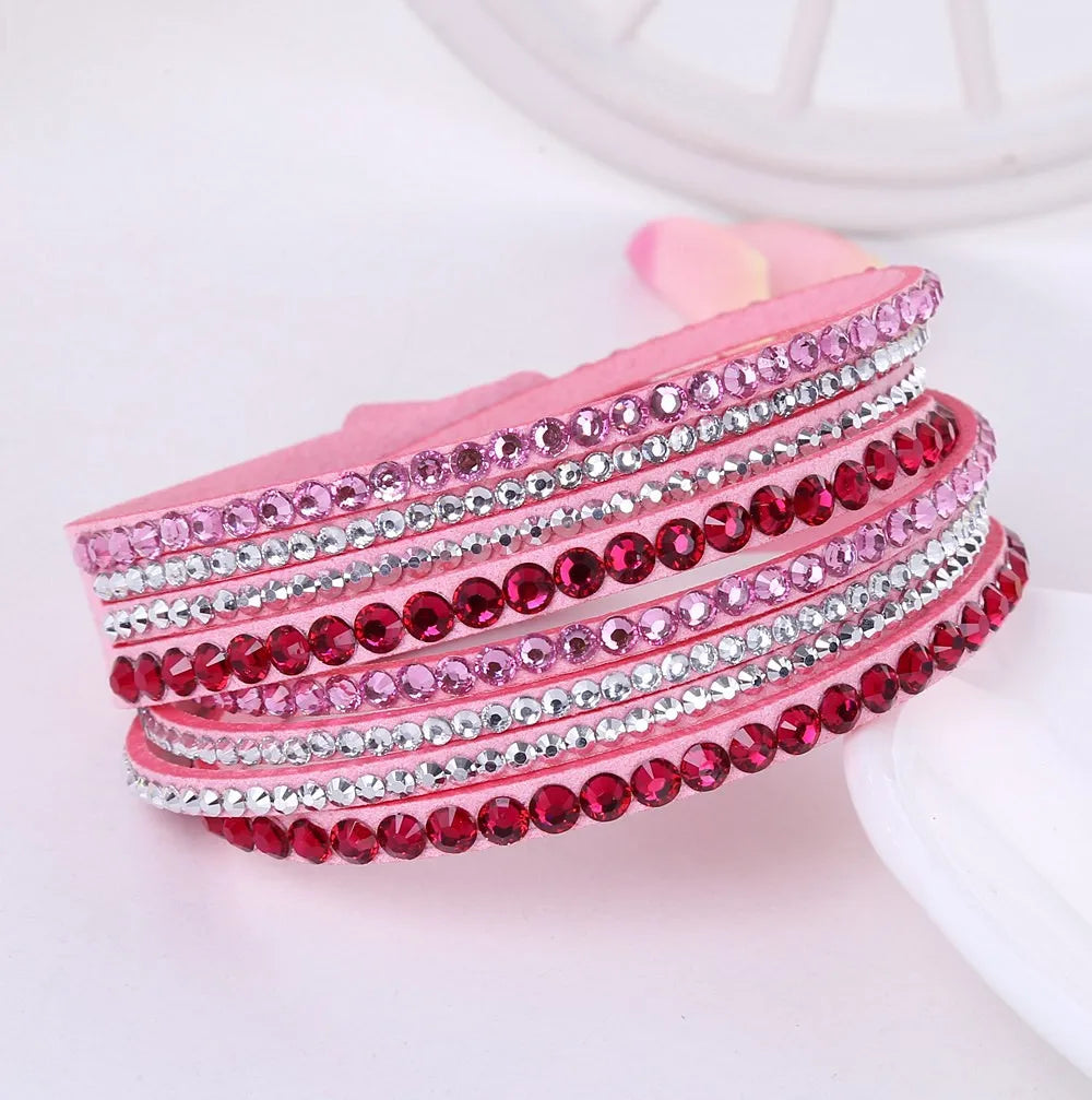 Pulseira Envolvente de Cristais Cintilantes em Camadas de Strass