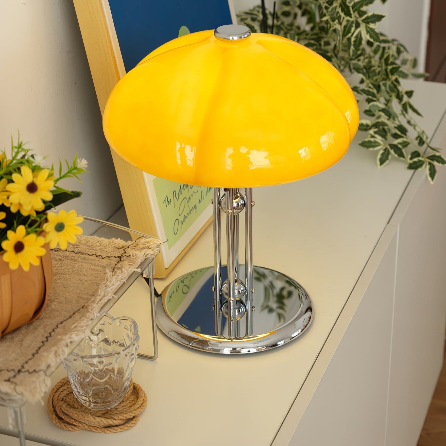 Mushroom Table Lamp in Bauhaus Style | Orntli