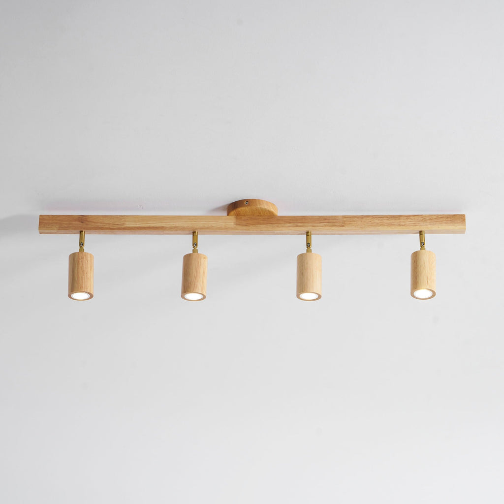 Schienenstrahler mit natürlichen Holzbalken