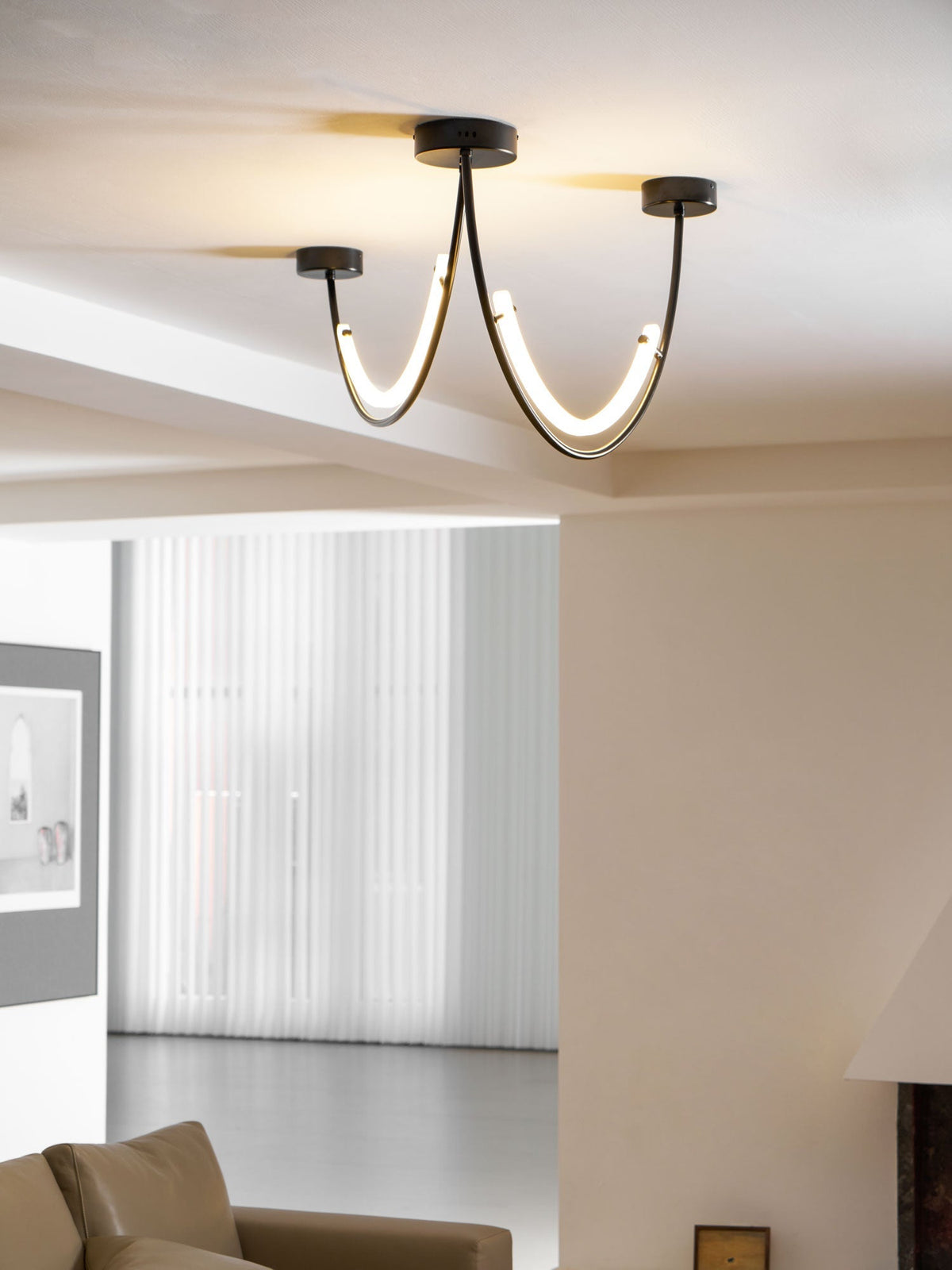 Lampada a sospensione al neon doppia sfalsata — illuminazione integrata da 3000 K
