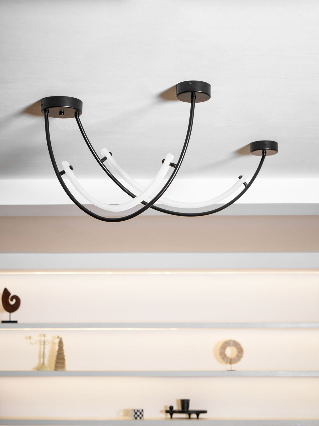 Lampada a sospensione al neon doppia sfalsata — illuminazione integrata da 3000 K