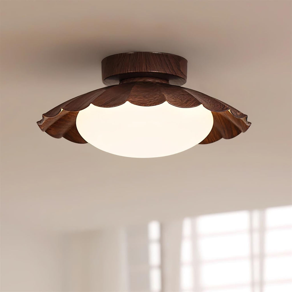 Imero Nephele skyformet loftslampe med bølgekant