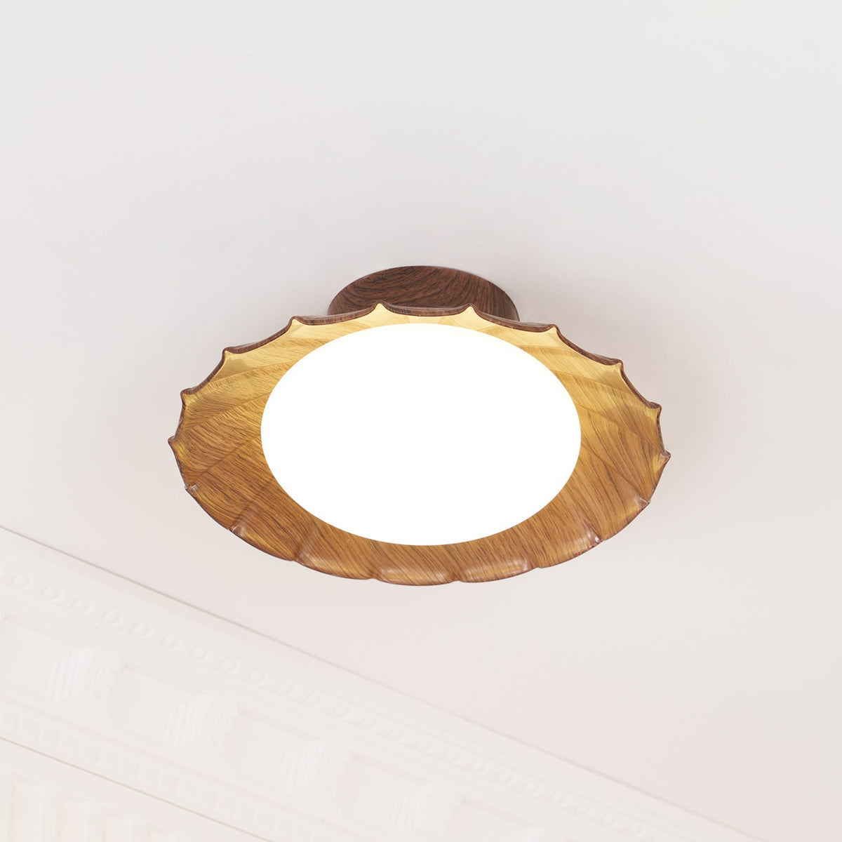 Imero Nephele skyformet loftslampe med bølgekant