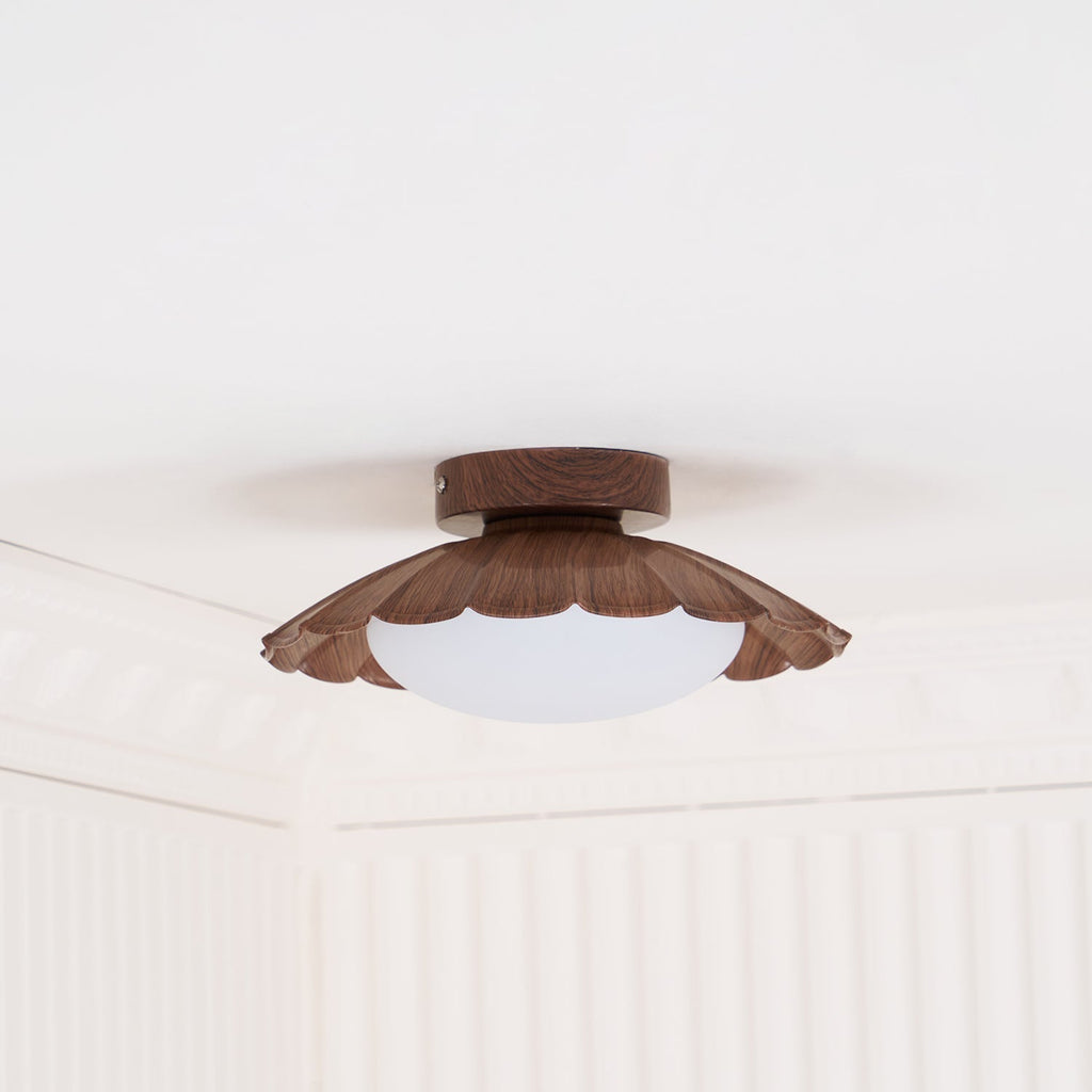 Imero Nephele skyformet loftslampe med bølgekant