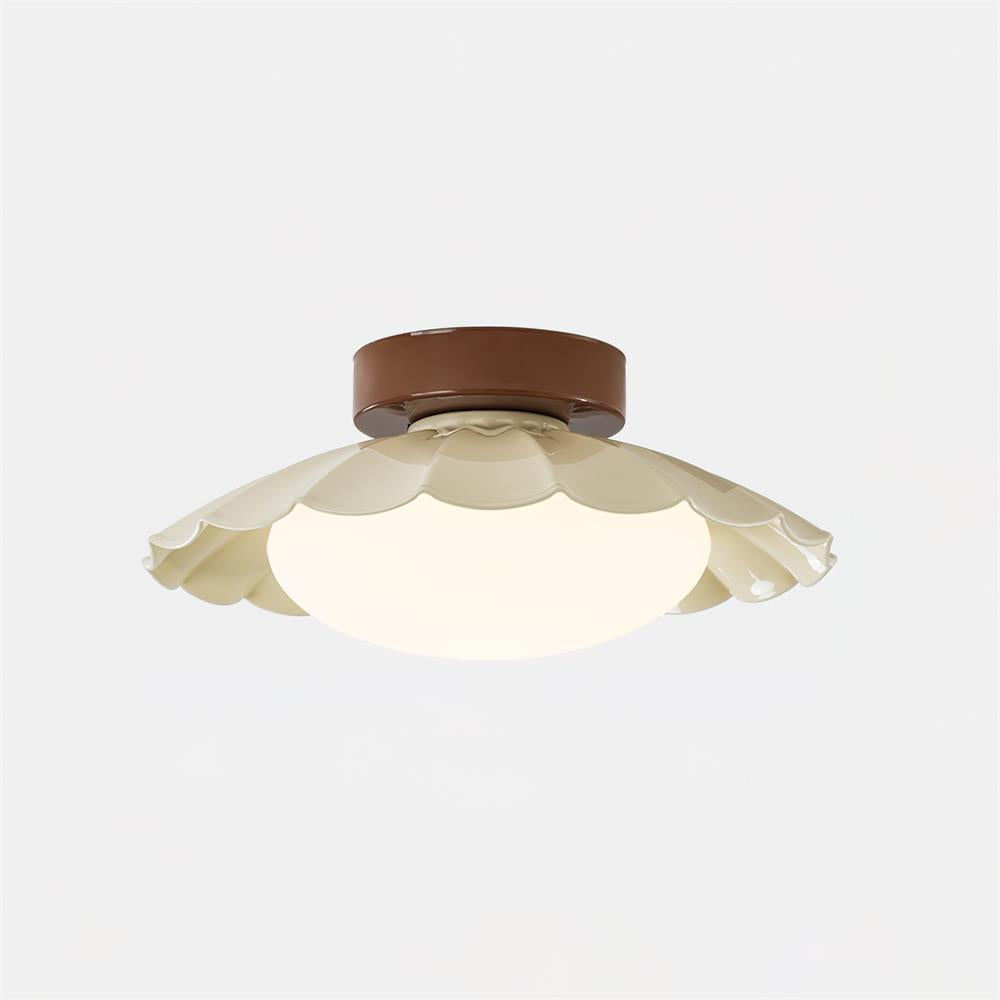 Imero Nephele skyformet loftslampe med bølgekant