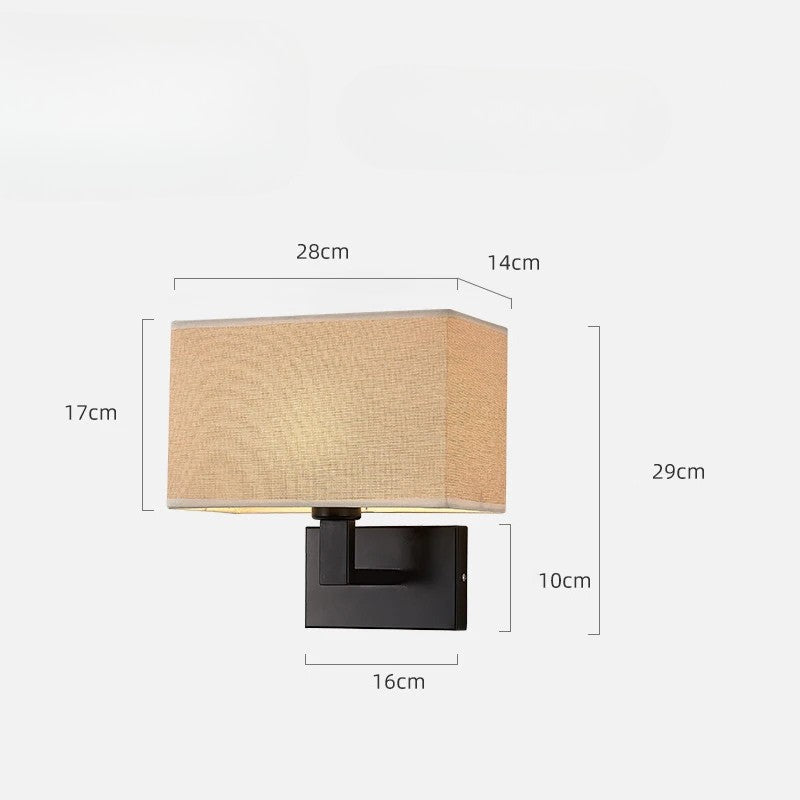 LumaNova väggmonterad sänglampa med tygskärm