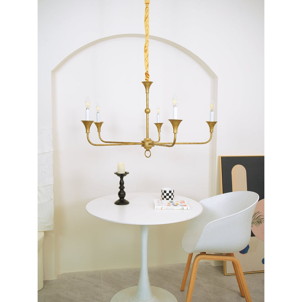 Elara-ljuskrona för stearinljus — smal profil, höga ljusarmar, design utan lampskärmar