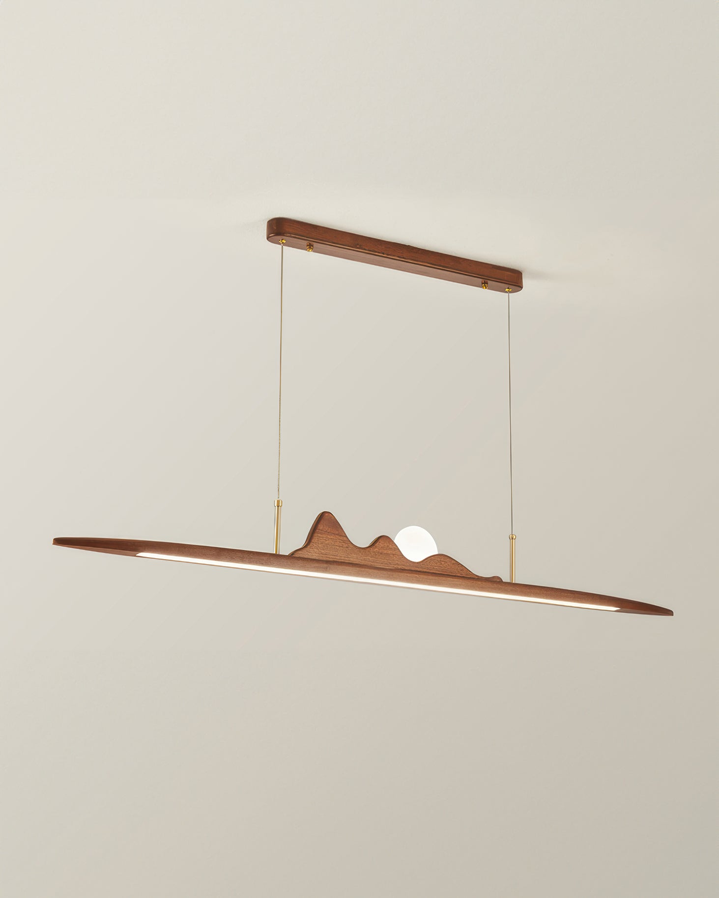 Dřevěná závěsná lampa s páskem Minimalistický design jednou linií