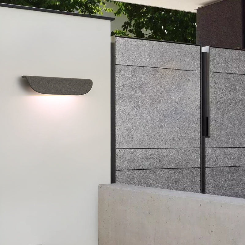 Moderní venkovní nástěnné LED svítidlo Ray — krytí IP65, žárovka s teplým světlem součástí balení