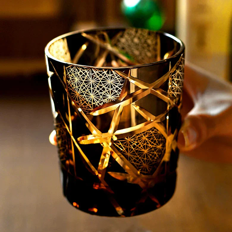 Edo Kiriko ručně vyráběná whisky sklenice s motivem jeřába a blesku s dřevěnou krabičkou