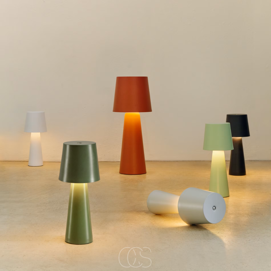 Arenys Metal Table Lamp - wireless | Orntli