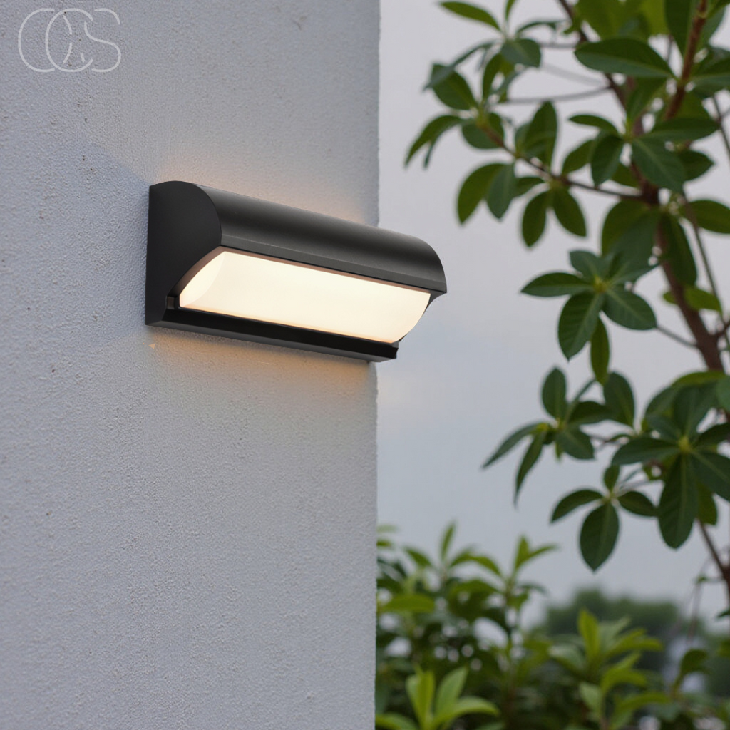 Black LED Outdoor Wall Light | Orntli