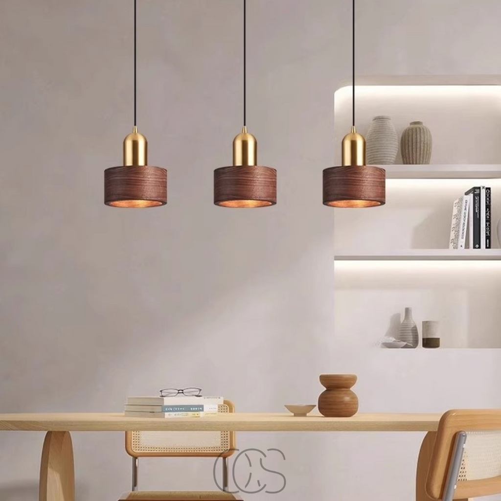 Design pendant lamp with gold accent | Orntli