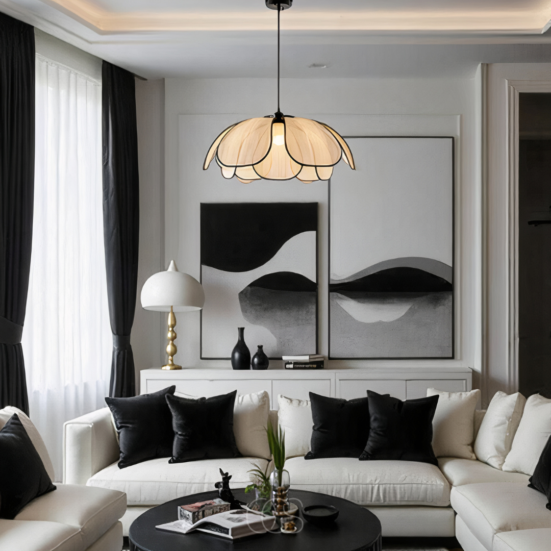 Flower-shaped Rattan Pendant Lamp with Black Accents | Orntli