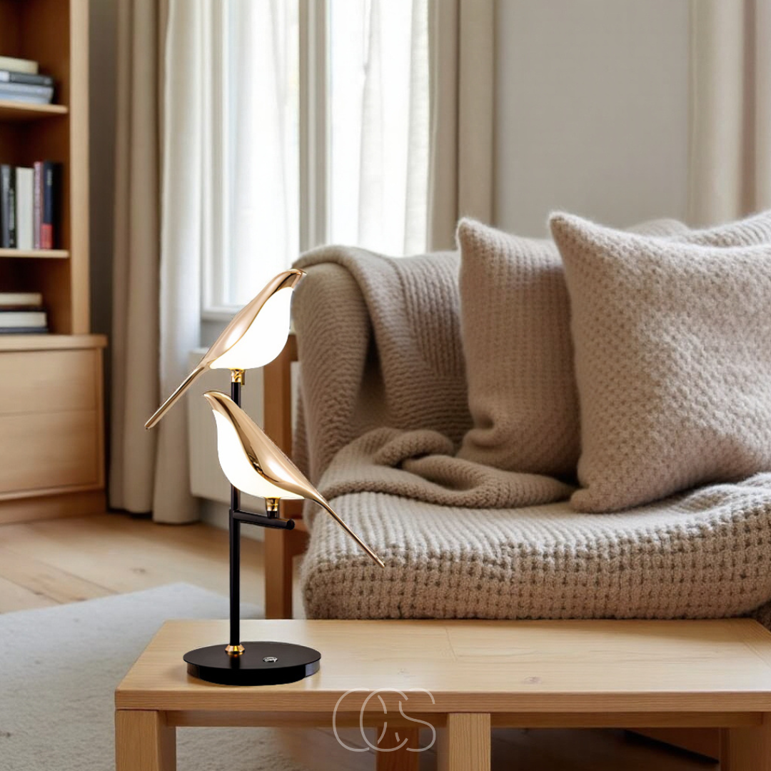 LED Table Lamp with Golden Bird – Warm Atmospheric Light | Orntli