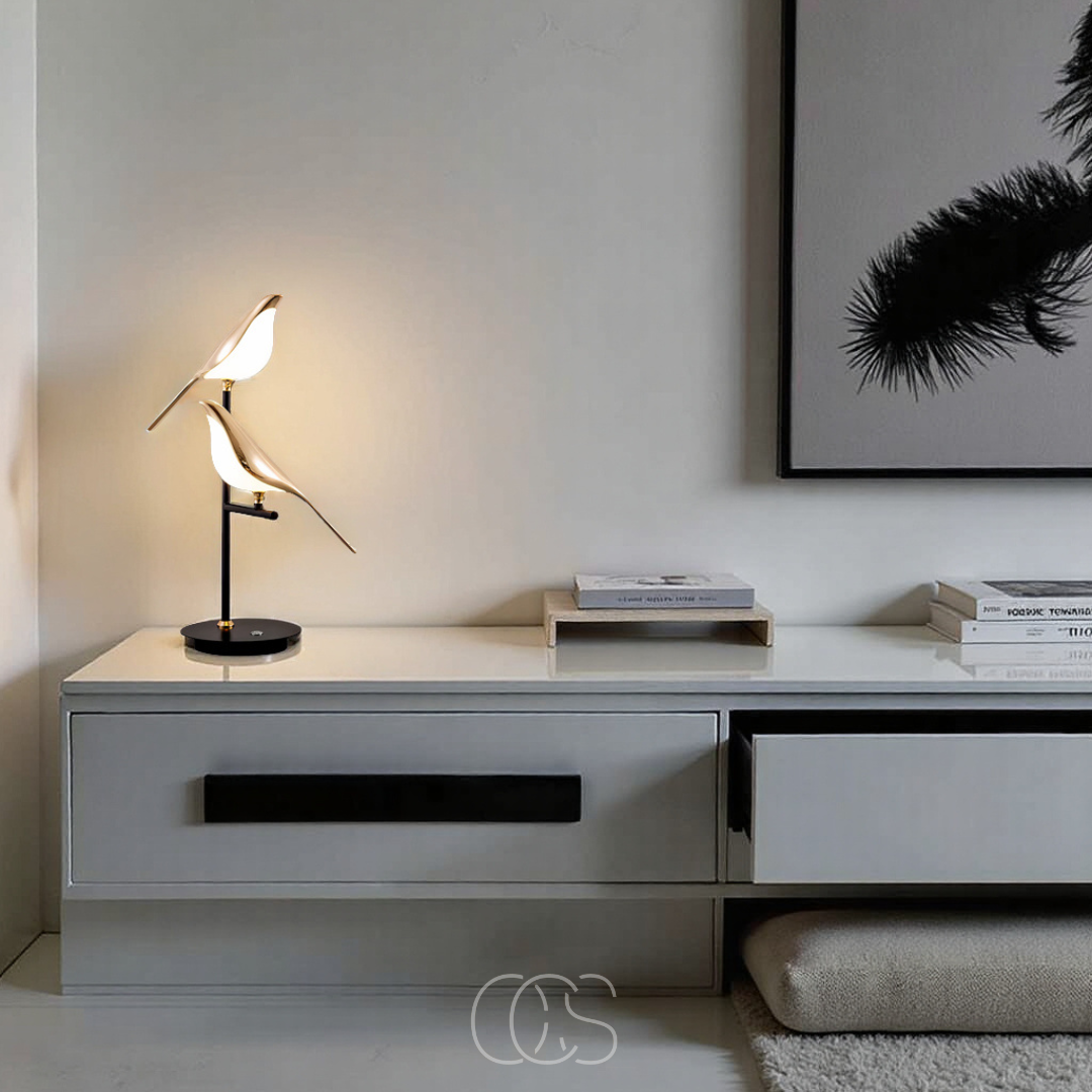 LED Table Lamp with Golden Bird – Warm Atmospheric Light | Orntli