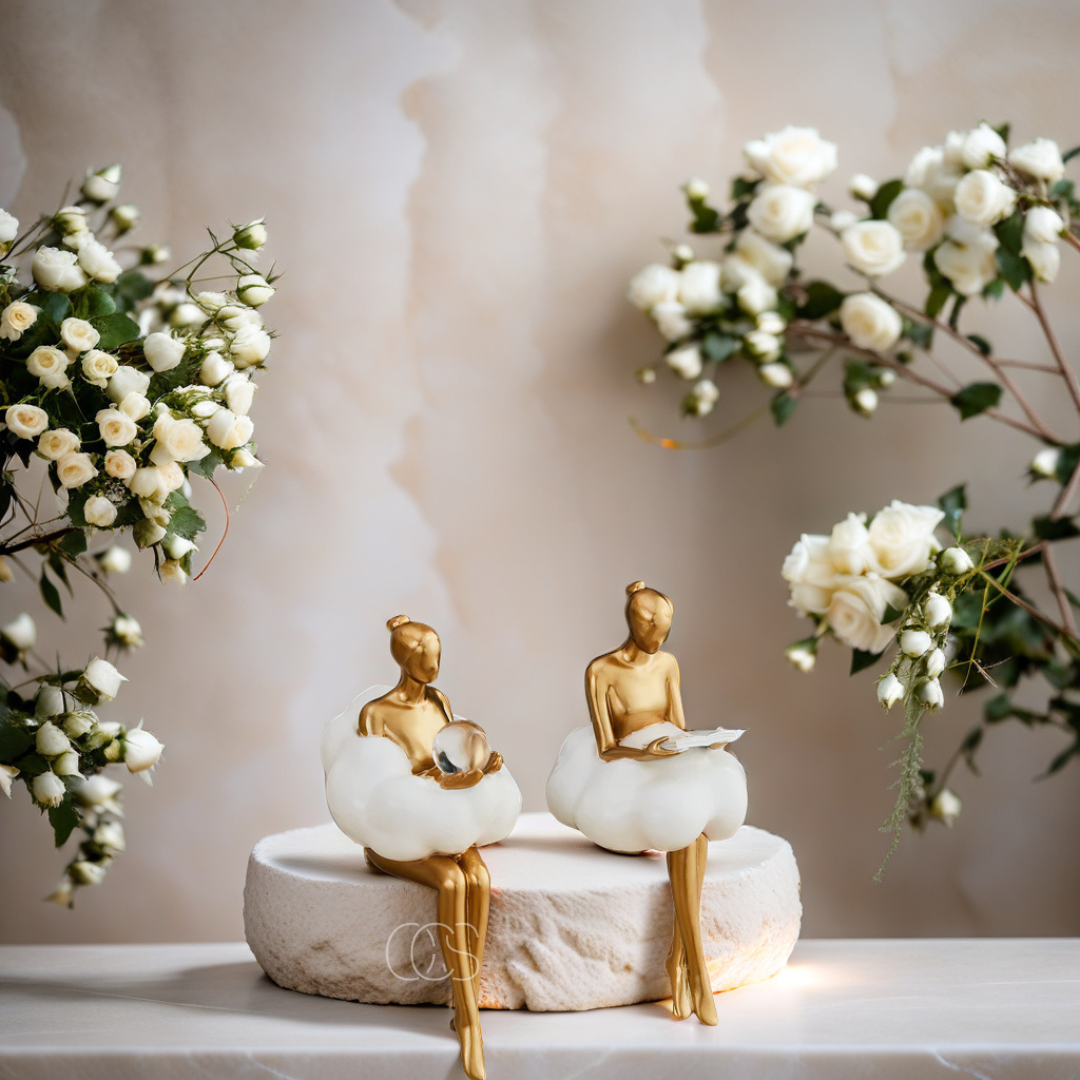 Sculpture Femme Lisant sur Nuage - Objet d'Art en Résine | Orntli