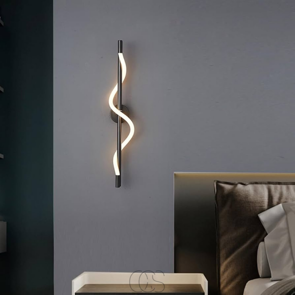 Schlanke LED-Wandlampe - Schwarzer Aluminium | Orntli