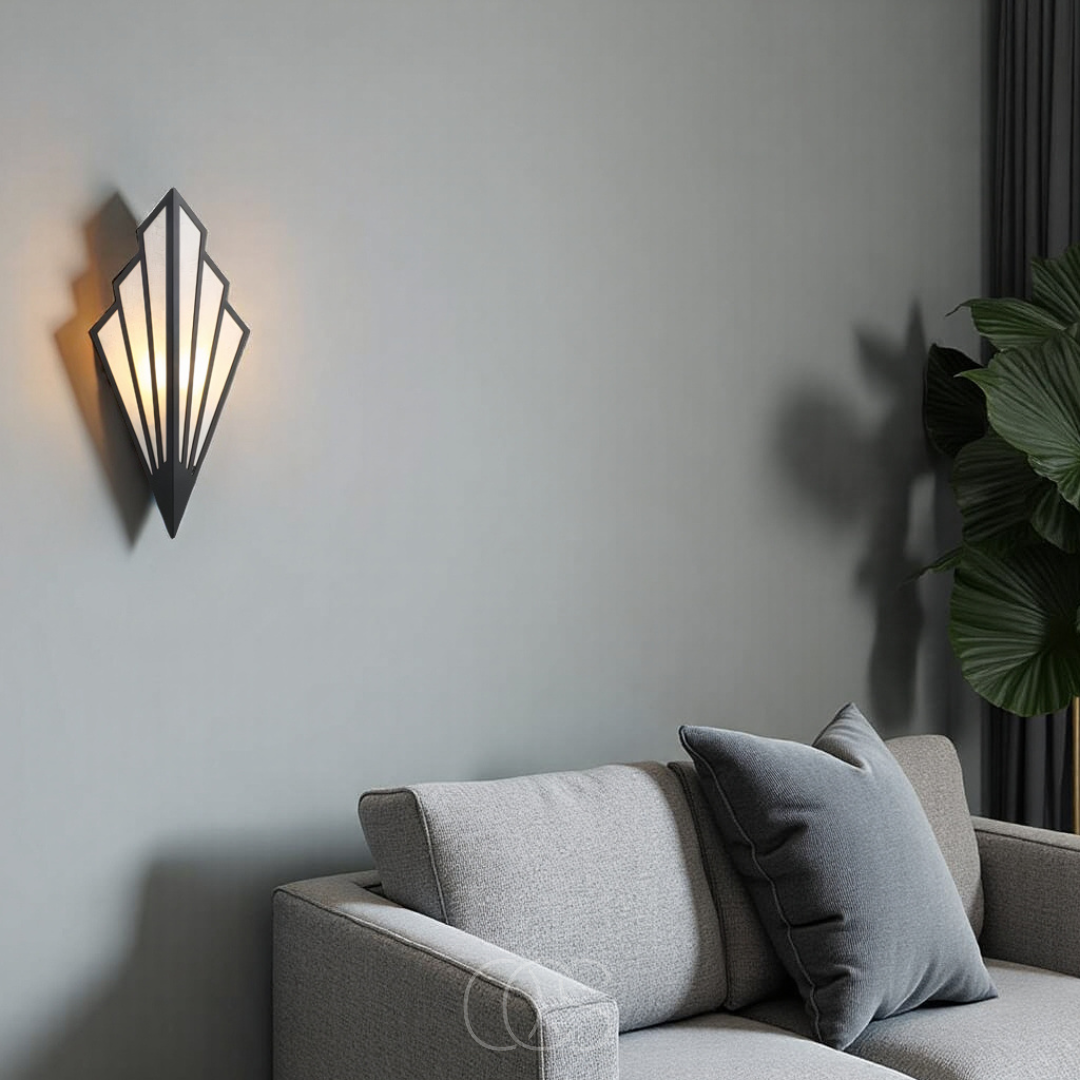 Wall lamp with geometric diamond design | Orntli