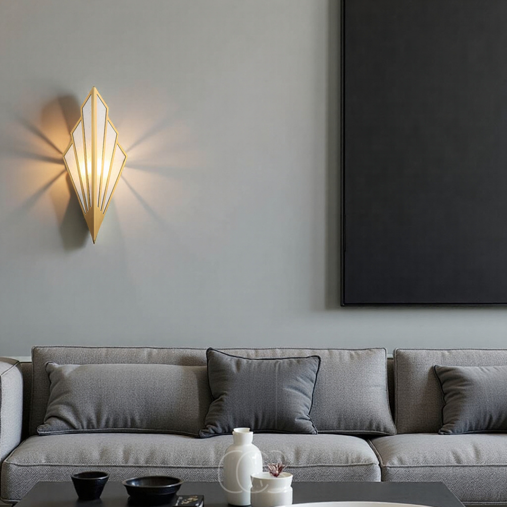 Wall lamp with geometric diamond design | Orntli