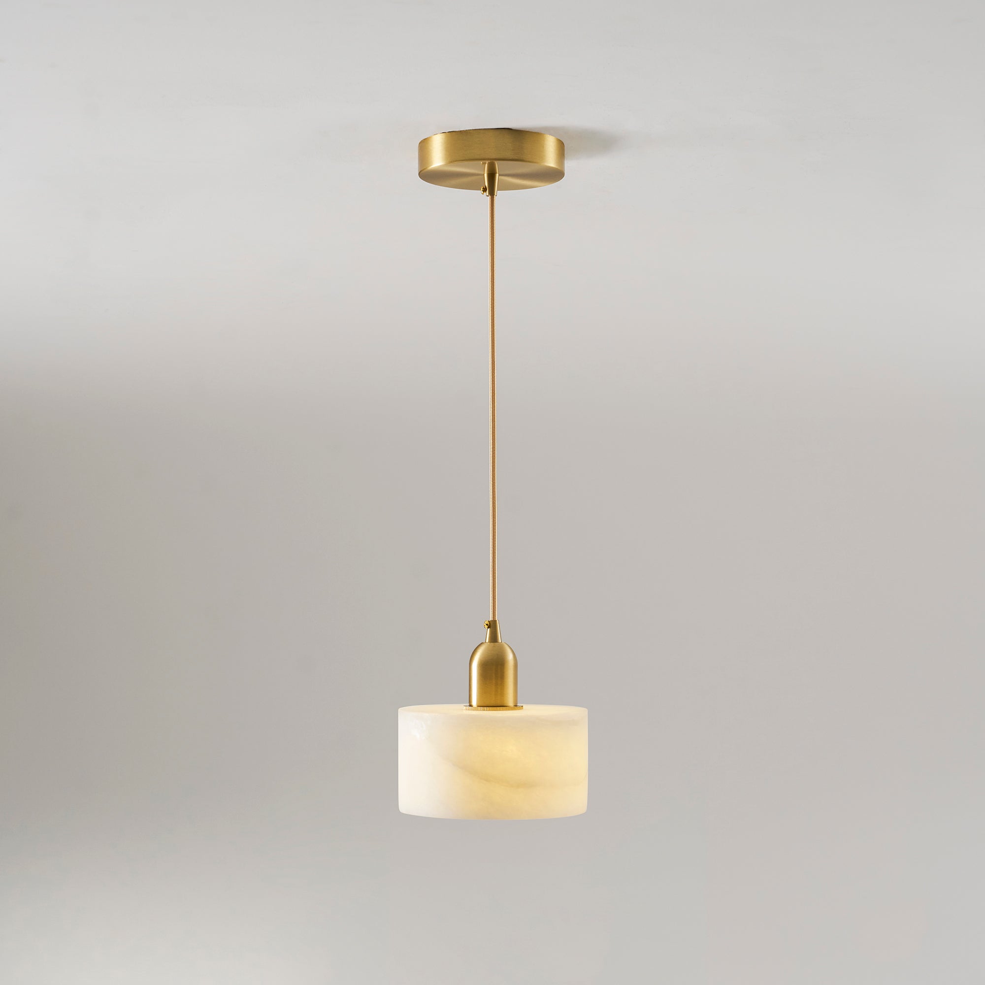 Odyssey cilindervormige hanglamp van massief albast