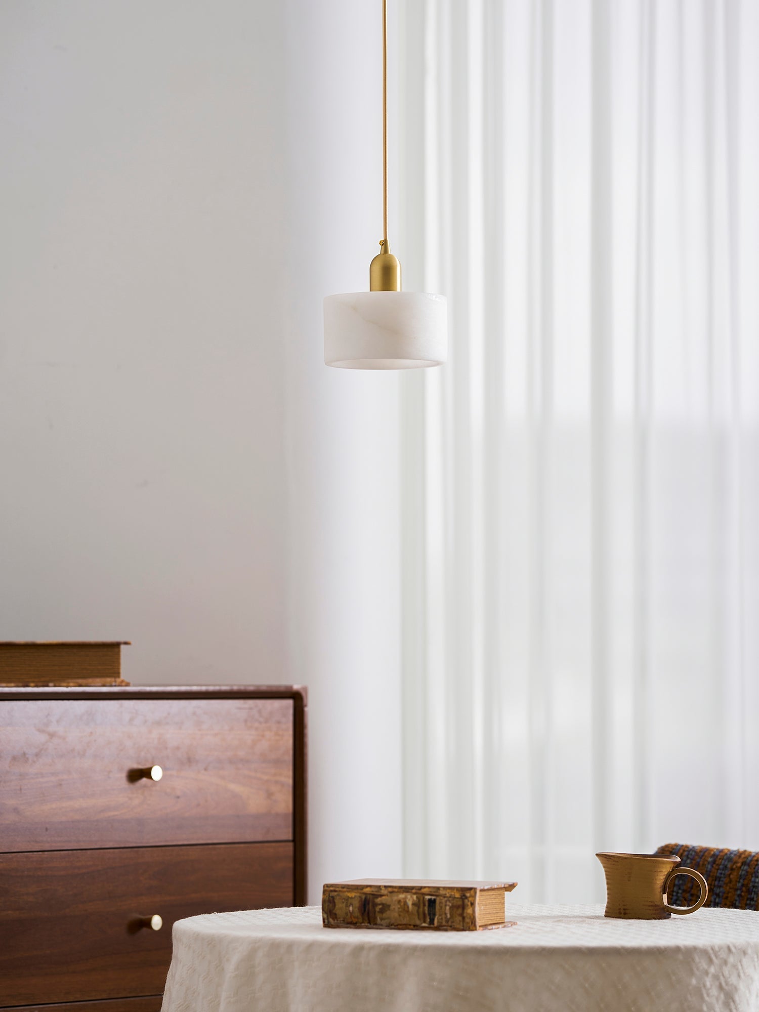 Odyssey cilindervormige hanglamp van massief albast