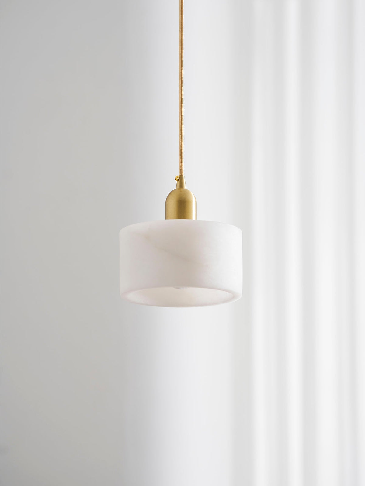 Odyssey cilindervormige hanglamp van massief albast