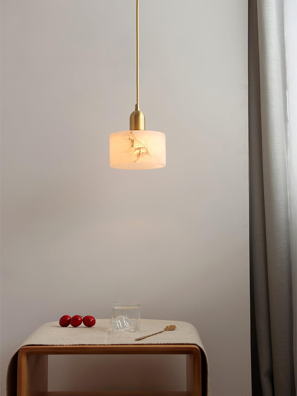 Odyssey cilindervormige hanglamp van massief albast