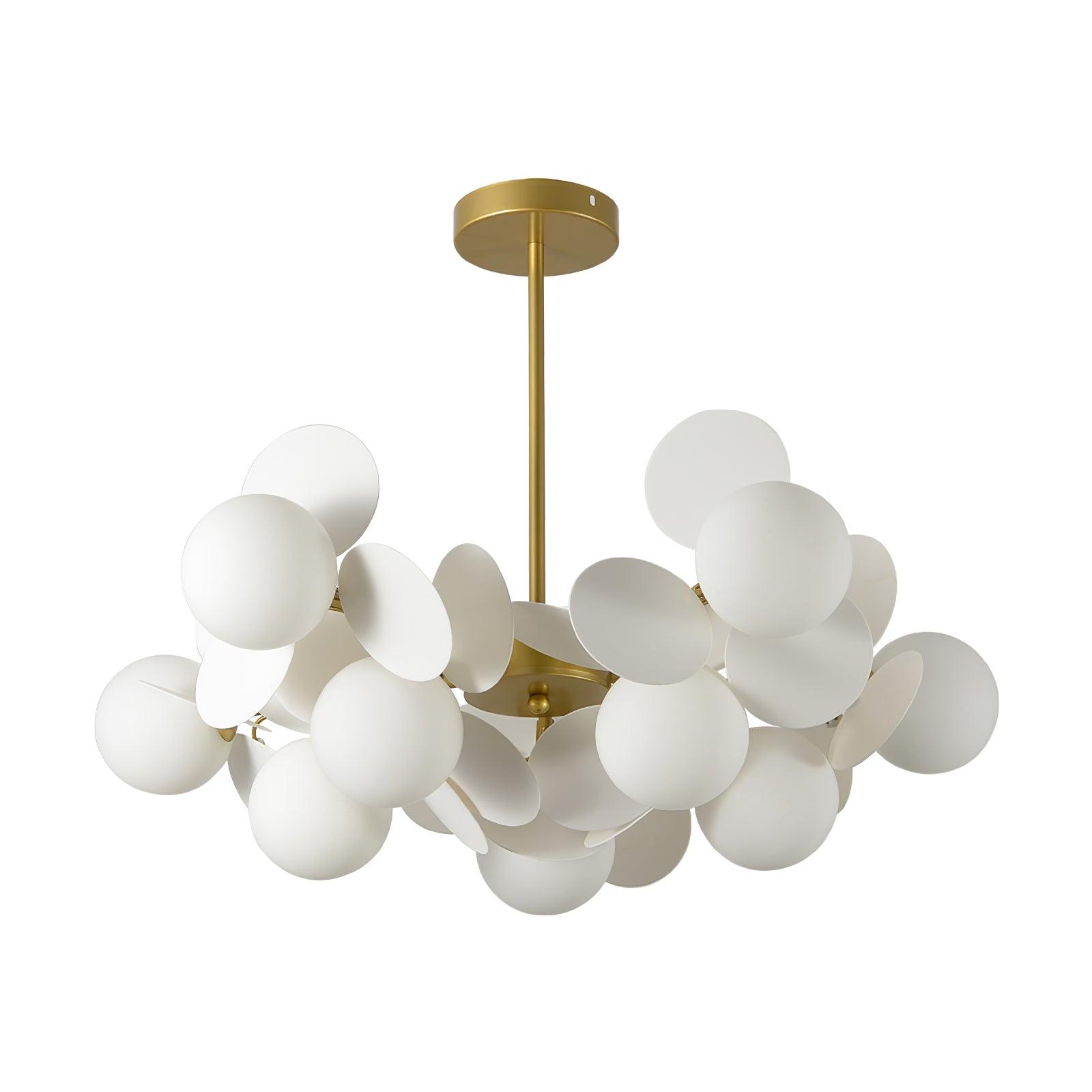 Candelabru în formă de copac, alb-închis — cadru geometric cu ramuri aurii, abajururi deschise din sticlă pentru iluminare în sus
