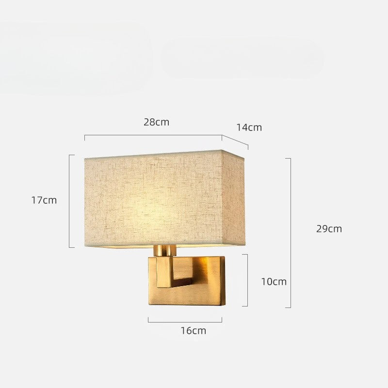 LumaNova veggmontert sengelampe med tekstilskjerm