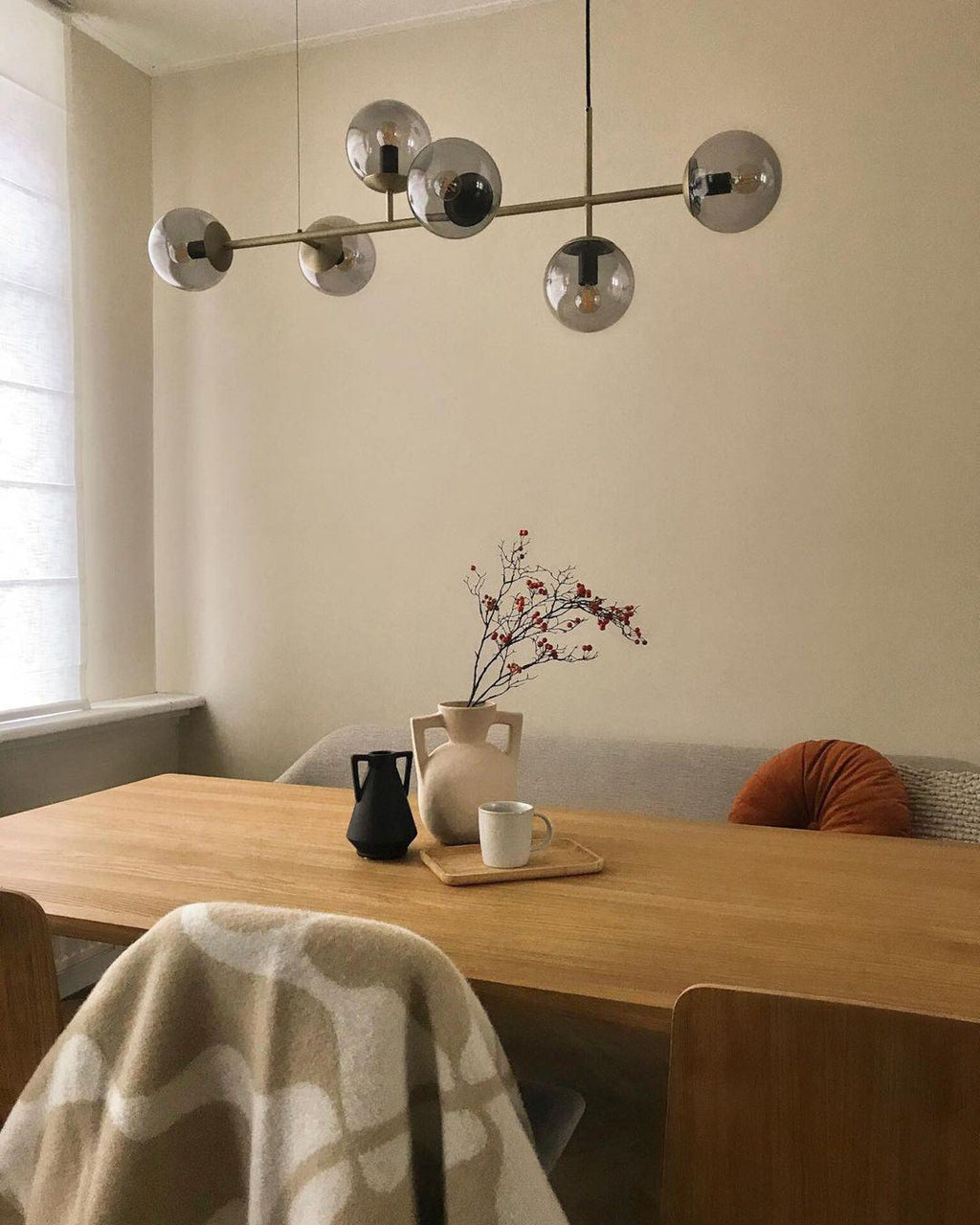 Minimalistische modulaire bolvormige kroonluchter