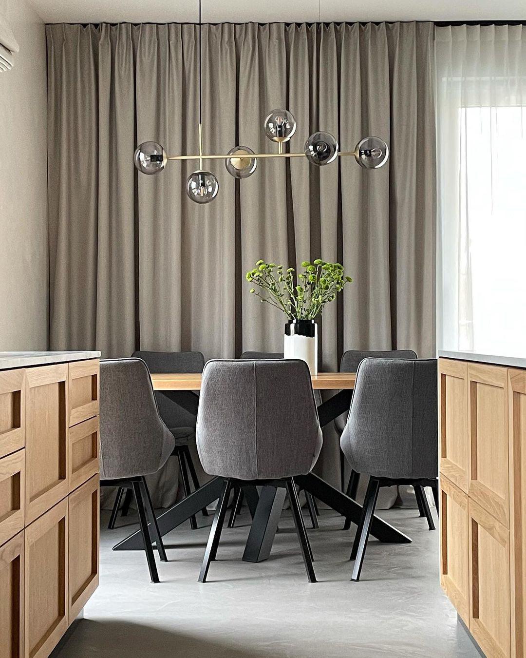 Minimalistische modulaire bolvormige kroonluchter