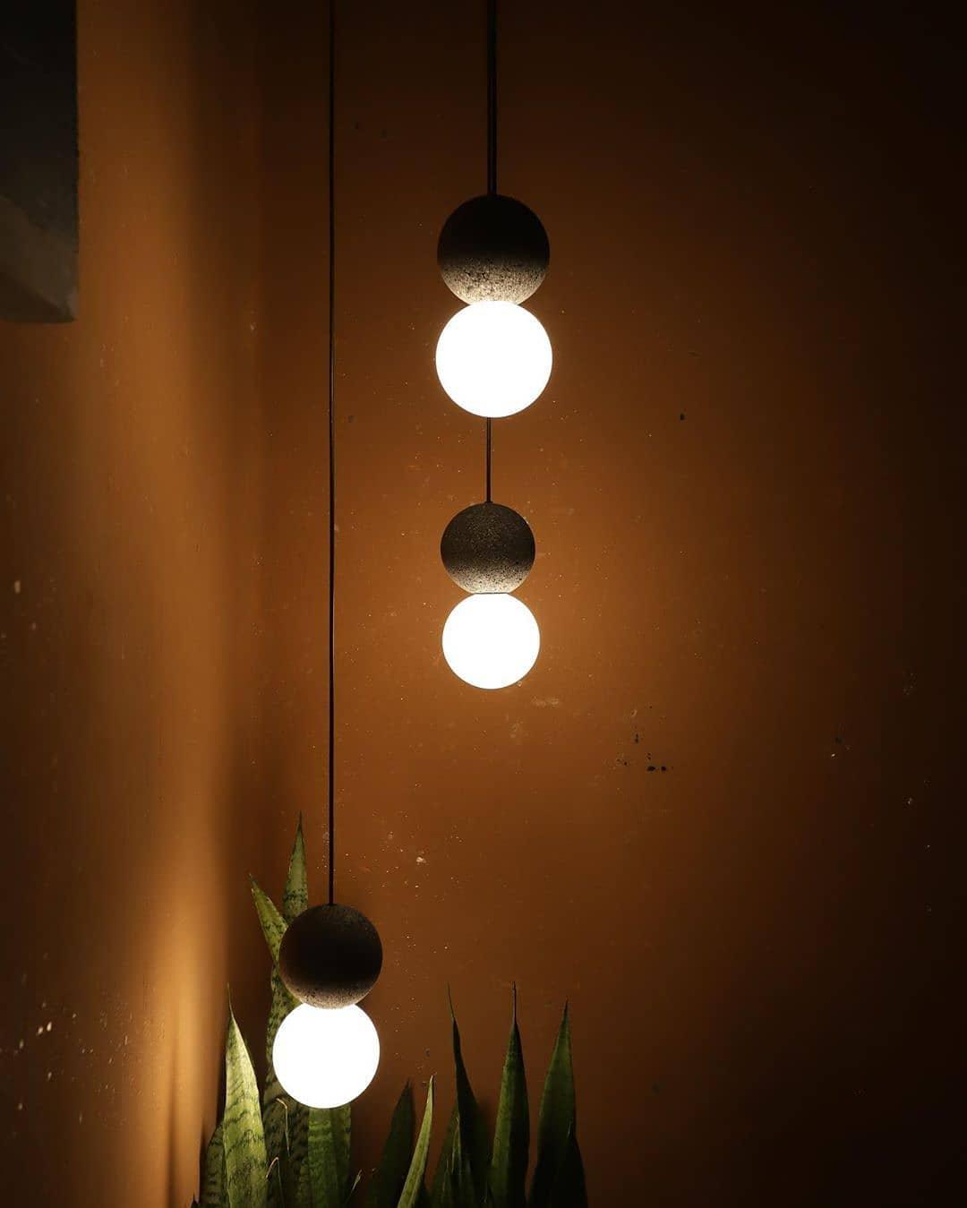 Lampă suspendată Origo — formă sferică