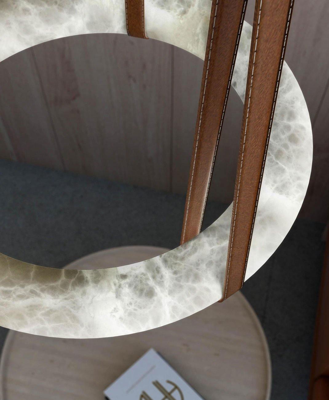 Oslo Alabaster Pendelleuchte A — handgeschnitzter Alabasterring, Lederband